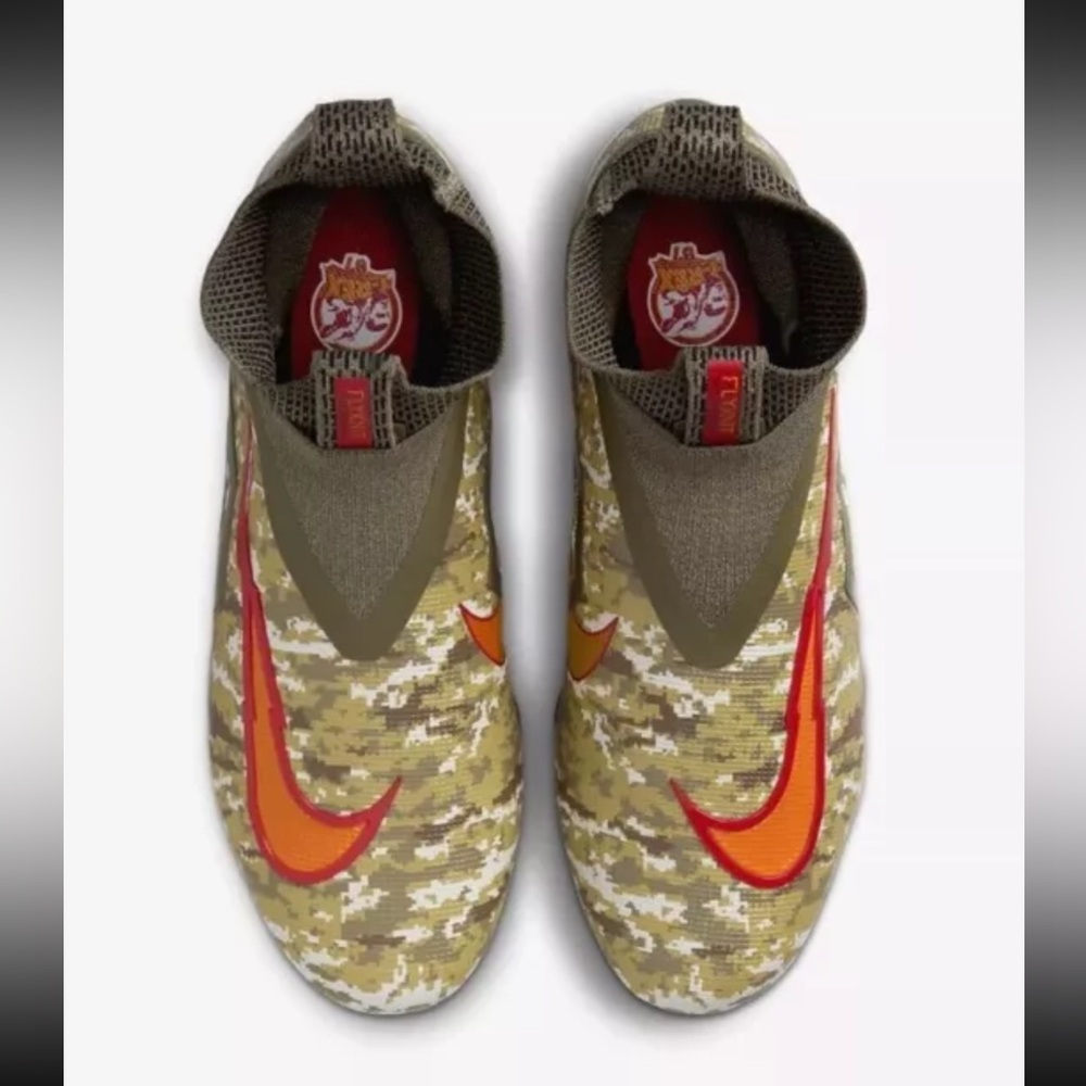 Nike Alpha Menace Elite 3 x Travis Kelce Football Cleats  FN0113 200 New - Picture 2 of 7